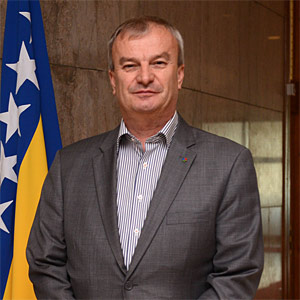 Pogledajte profil Mladena Ivankovića Lijanovića